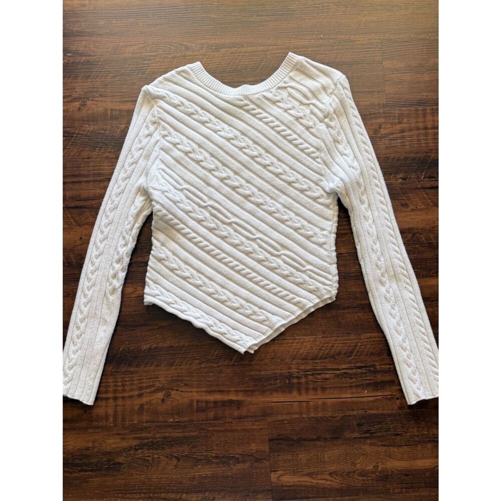 Chic Cable Knit Sweater - white - Picture 5 of 10